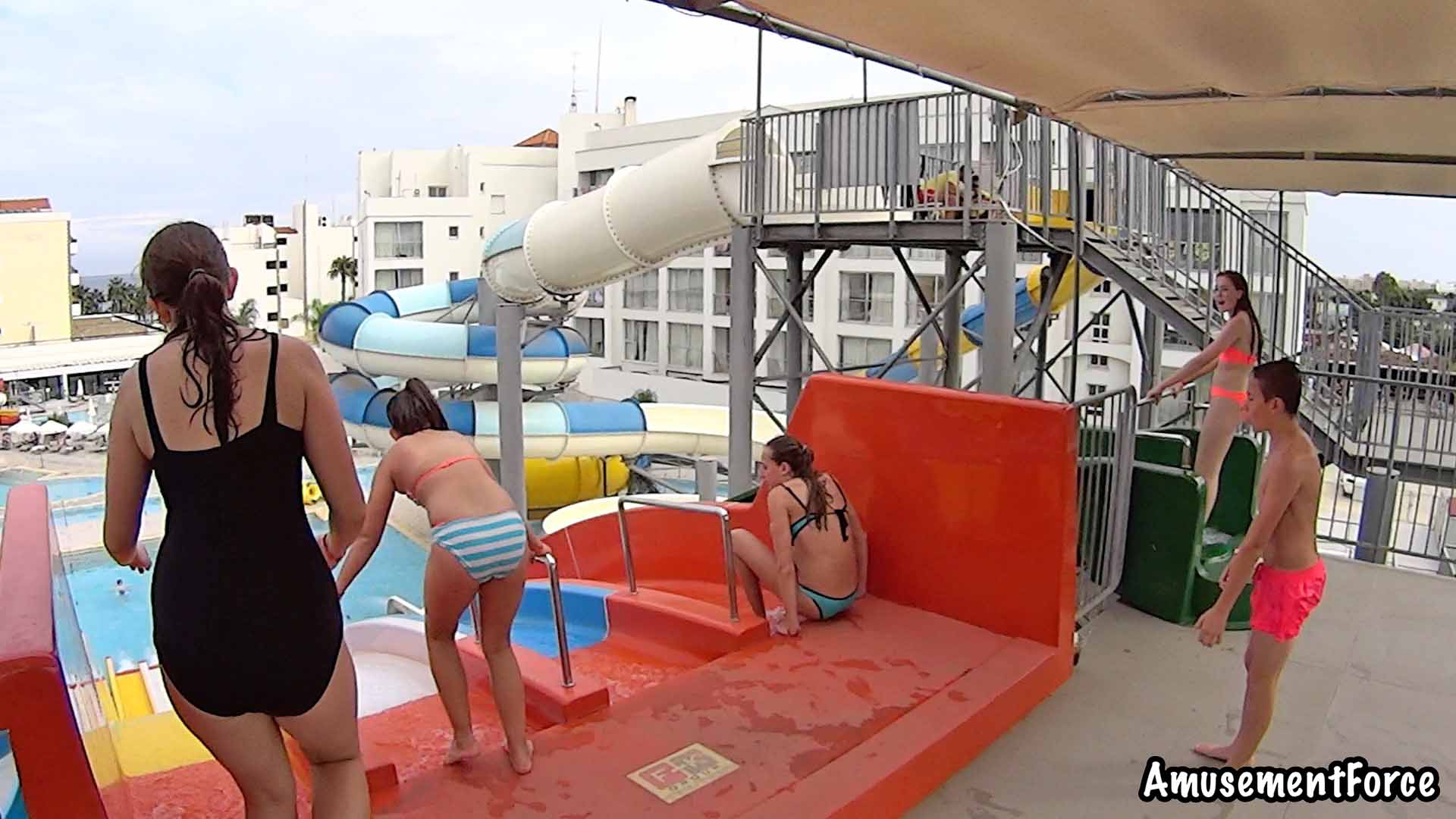 Anastasia Aquamania 4