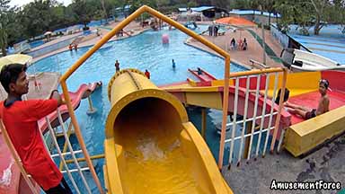 Aqua Village 8
