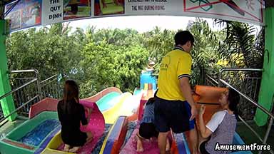 Dam Sen Water Park 17