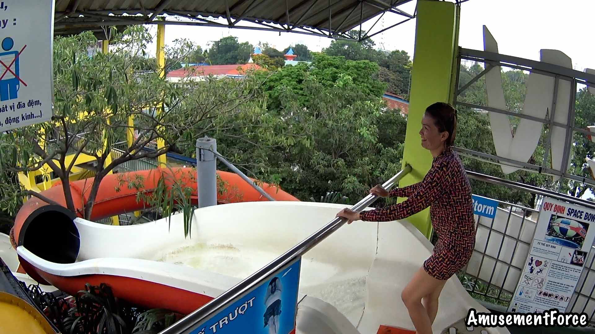 Dam Sen Water Park 8