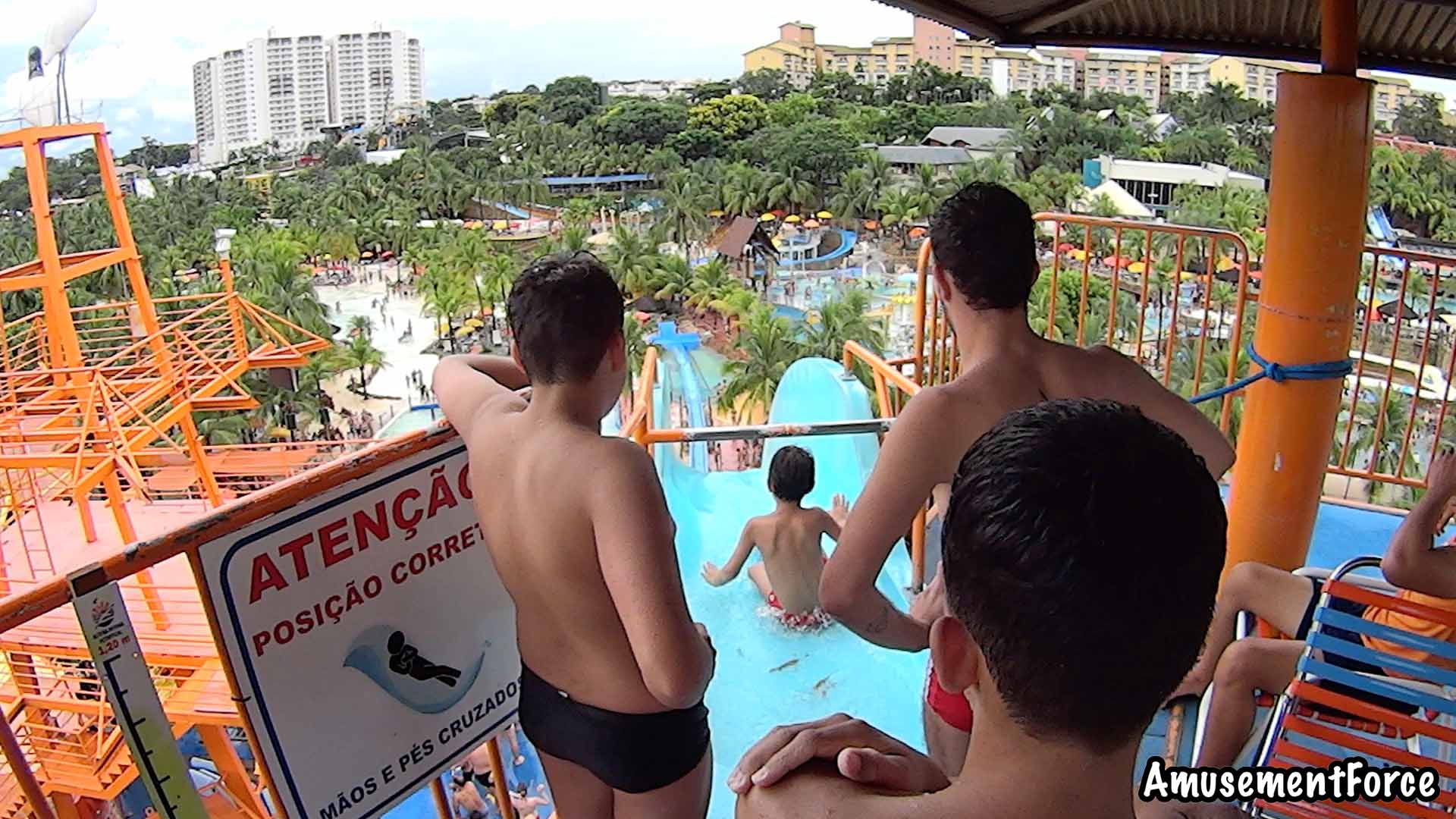 Parque Aquático Thermas dos Laranjais 14