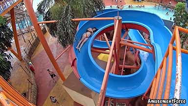 Parque Aquático Thermas dos Laranjais 13