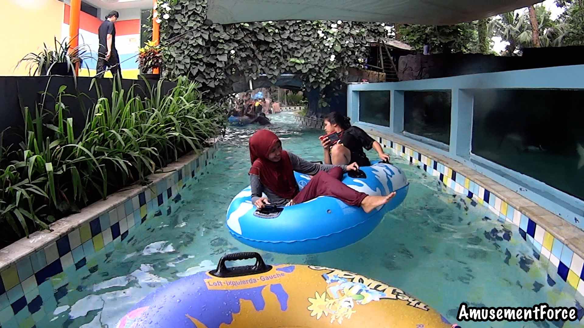 The Jungle Waterpark in Bogor, Indonesia rides, videos
