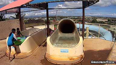 Wet 'n' Wild Hawaii 19