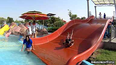 Worlds of Wonder Waterpark 32
